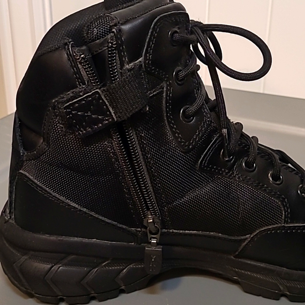 Interceptor Work Boots Size 9.5 - image 5